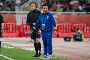 鲁媒：泰山内部对年轻球员培养无明确规划，跟崔康熙之间得过且过